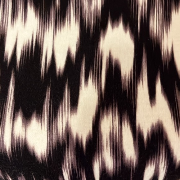 Jones New York signature abstract print top size small - Picture 2 of 6